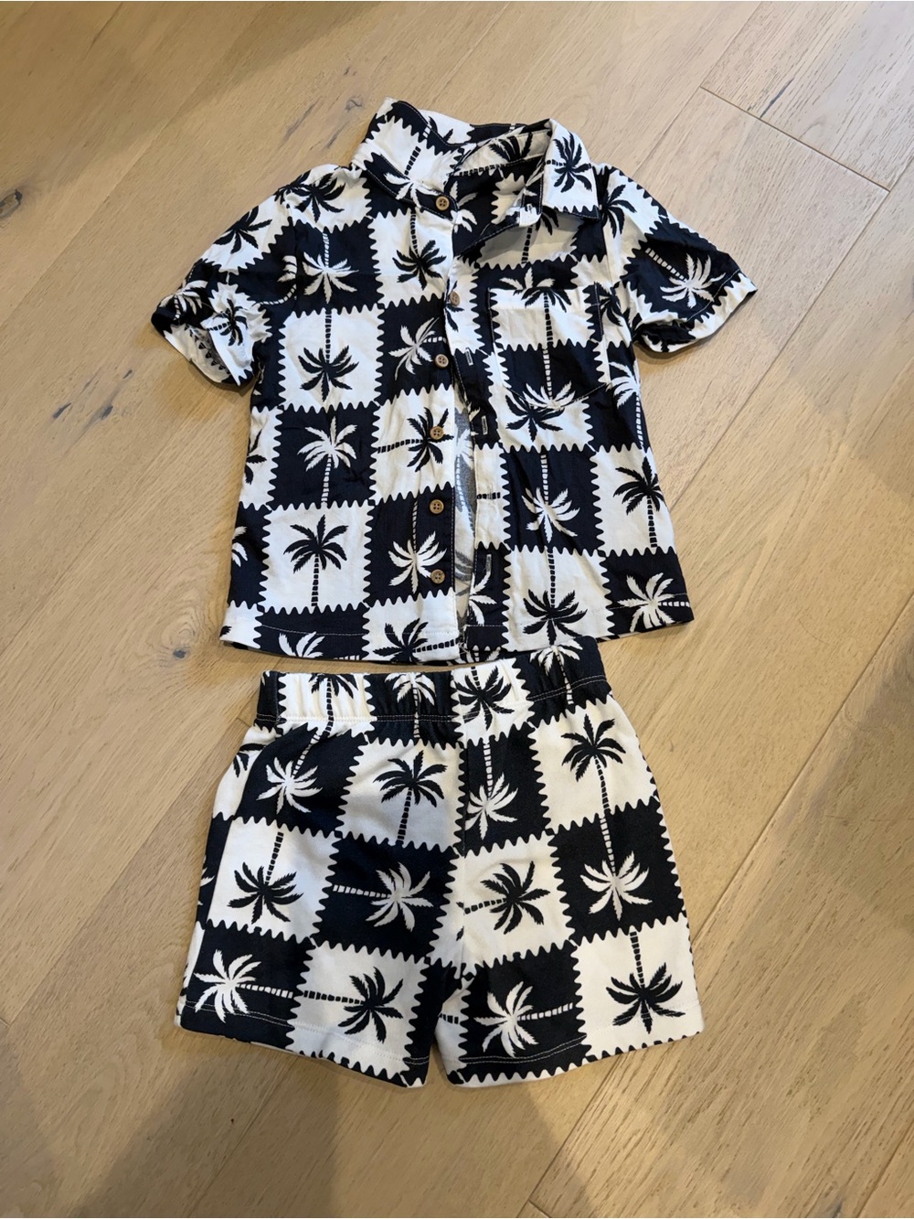Kids Black & White Palm-Print Pajama Set